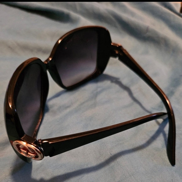 Authentic gucci sunglasses - Picture 7 of 7